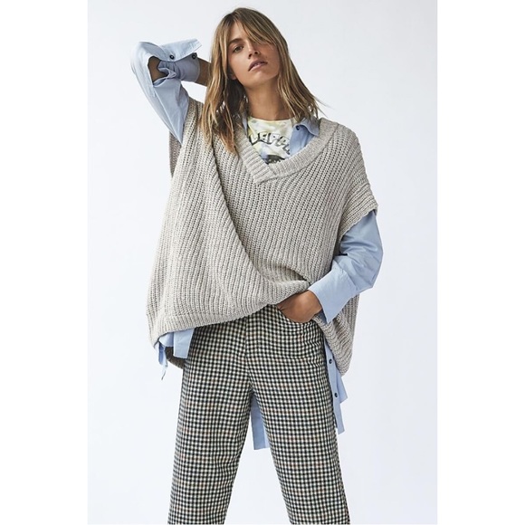 SOLD Free People Clyde Sweater Vest Mermaid Tail - Picture 4 of 8